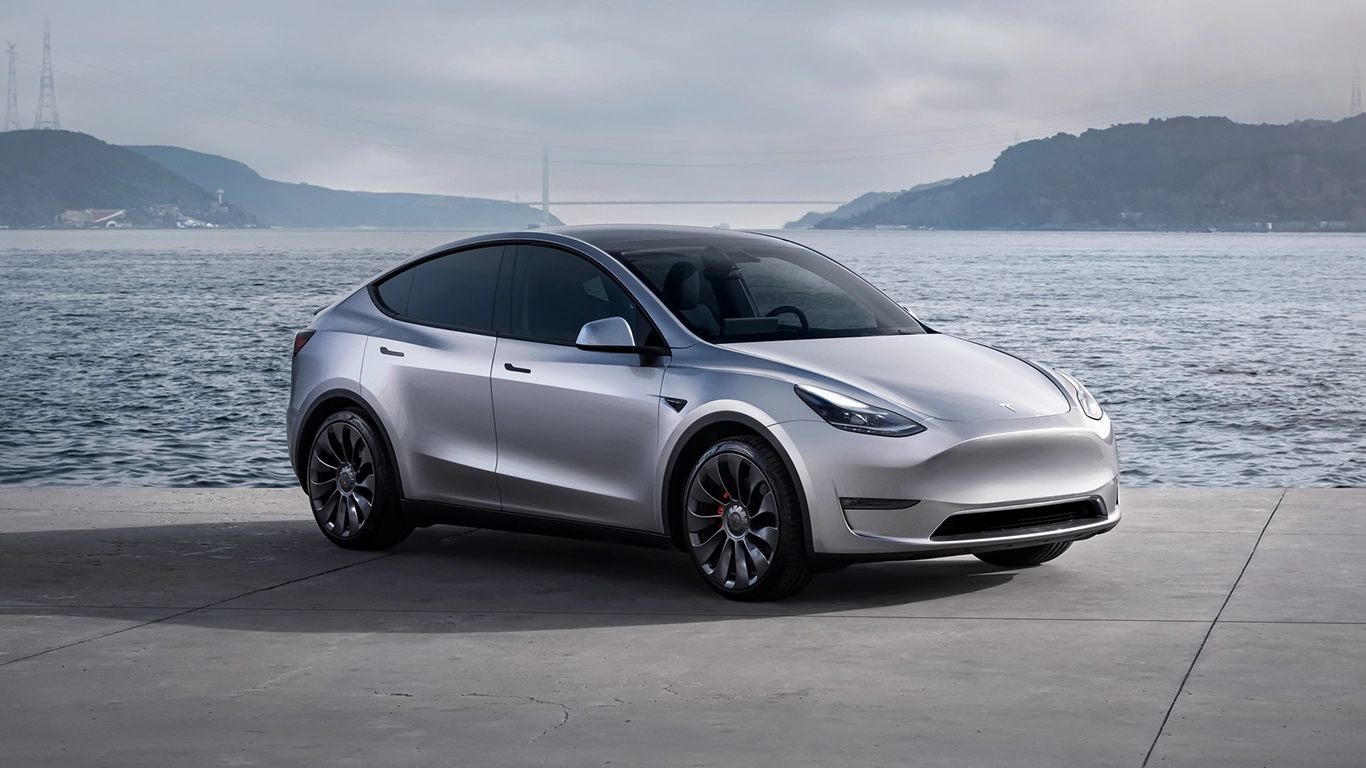 Tesla Model Y 2024 Long Range